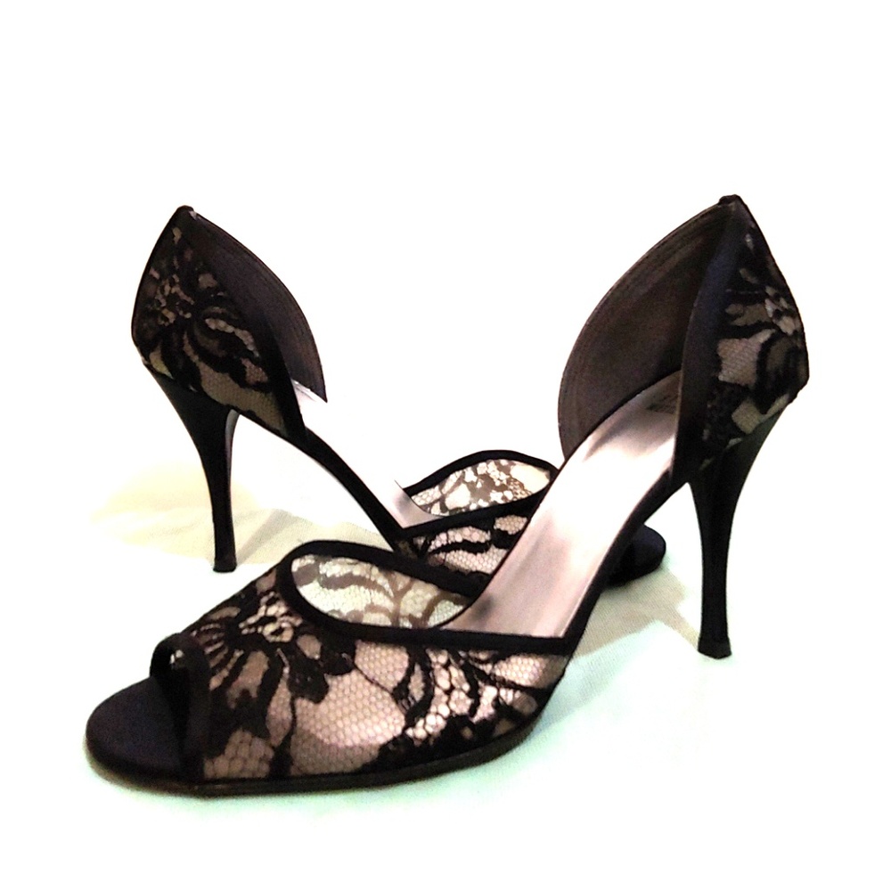 STUART WEITZMAN sexy embroidered lace shoe sz 9 M